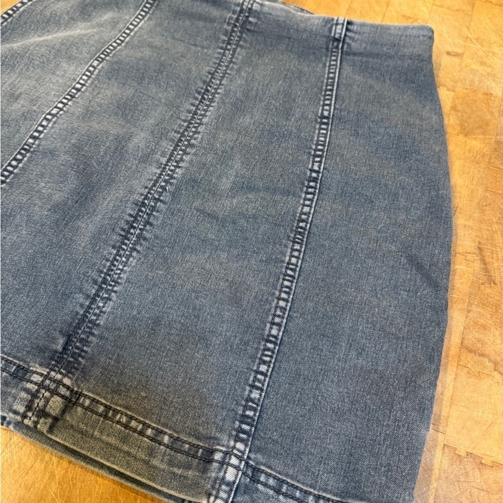 Free People Blue Denim Mini Skirt Women’s Sz 12 Y2K - Picture 3 of 12